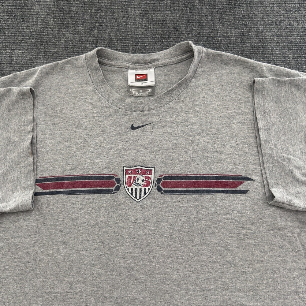 Vintage Y2K Nike US Soccer Center Swoosh Graphic T-Shirt Gray Mens M USMNT